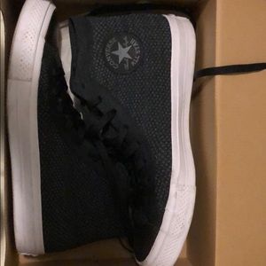 CTAS syde street mid black converse